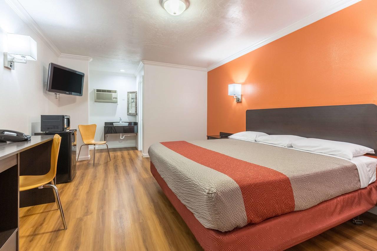 Motel 6 Tremonton, Utah ภายนอก รูปภาพ