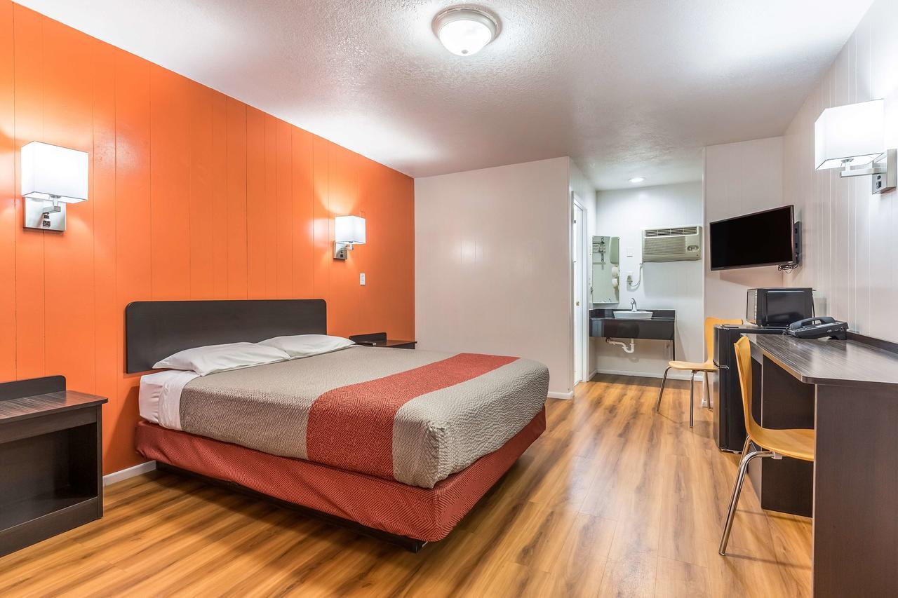 Motel 6 Tremonton, Utah ภายนอก รูปภาพ