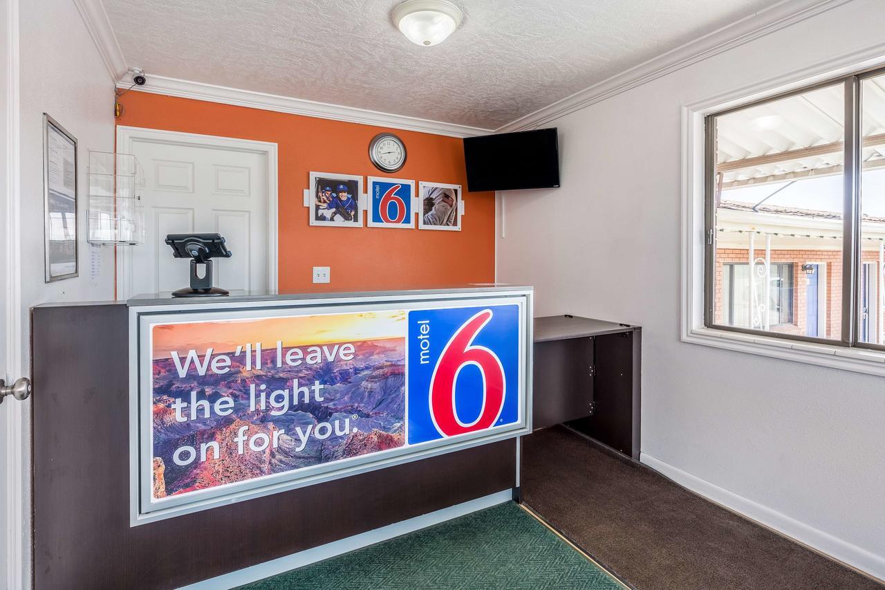 Motel 6 Tremonton, Utah ภายนอก รูปภาพ