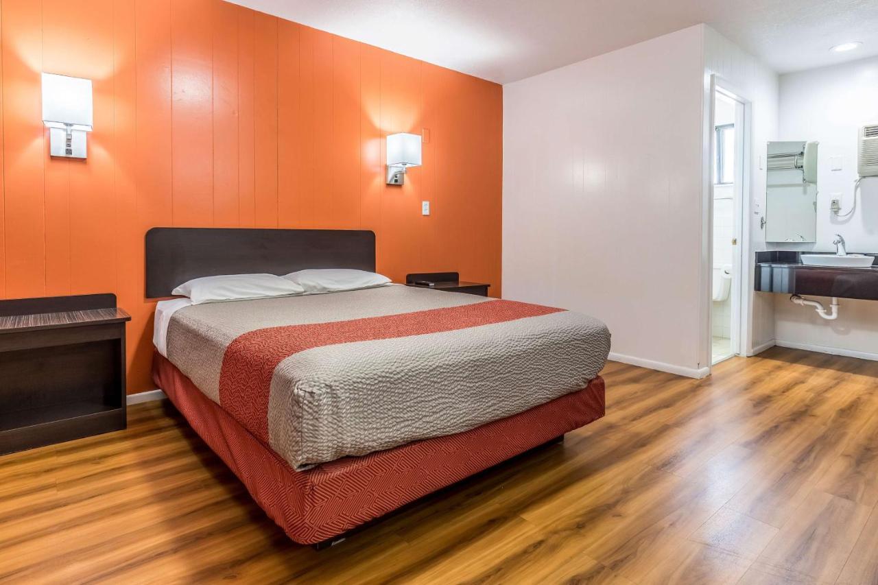 Motel 6 Tremonton, Utah ภายนอก รูปภาพ