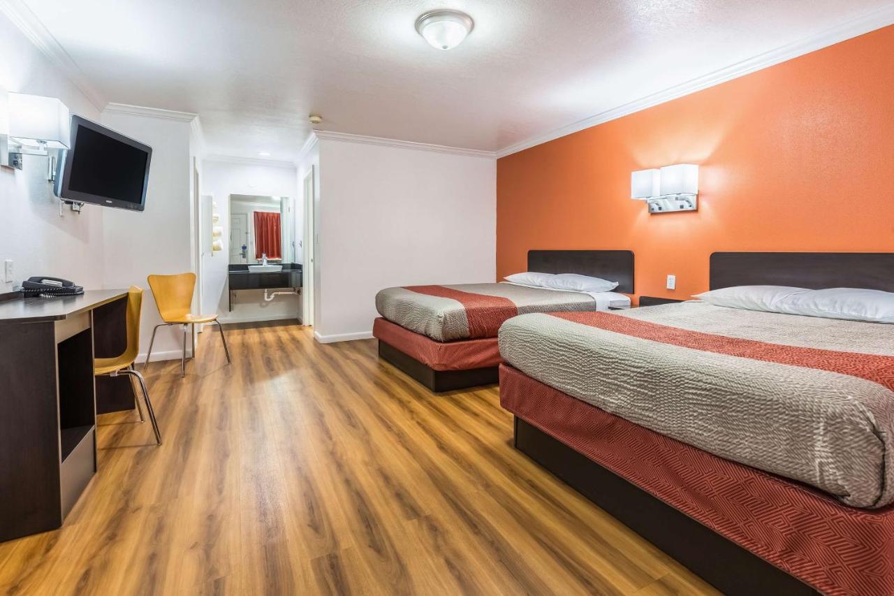 Motel 6 Tremonton, Utah ภายนอก รูปภาพ